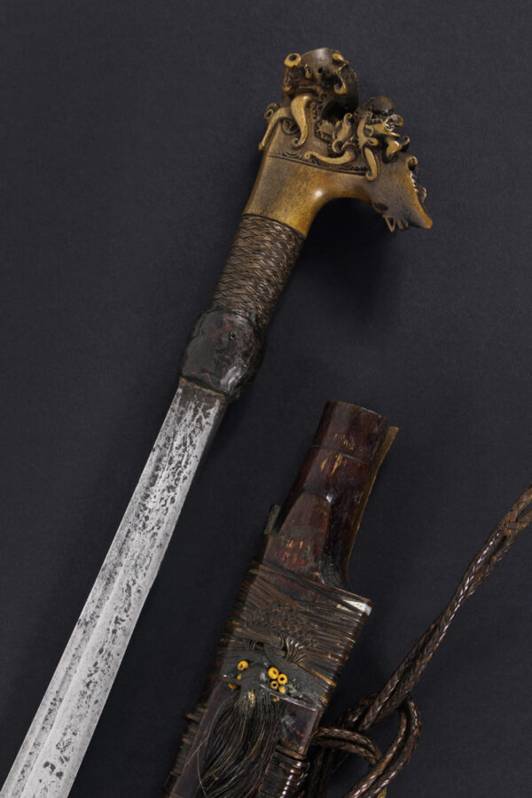 Espada Mandau "Headhunter" de la Isla de Borneo, siglo XIX. - Imagen 6