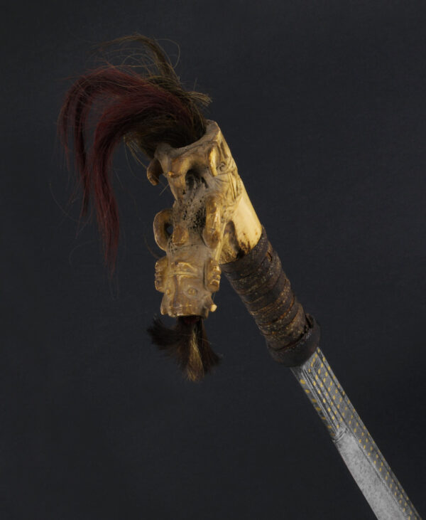 Espada Mandau “Headhunter” de la Isla de Borneo, siglo XIX. - Imagen 4