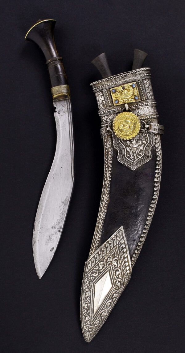 Cuchillo Kukri KOTHIMORA "Negro". Nepal, hacia 1900. - Imagen 2