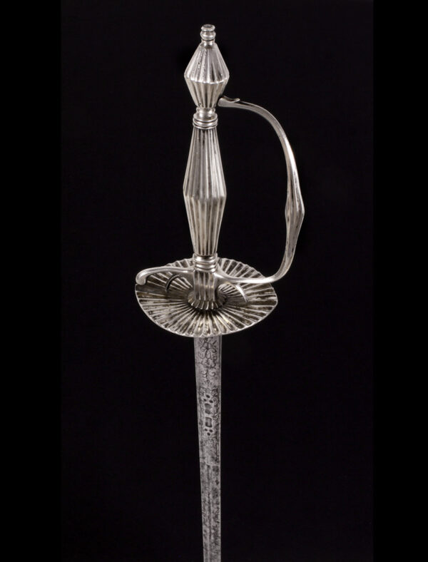 Espada de ceñir con guarnición de plata. España, hacia 1800. - Imagen 5