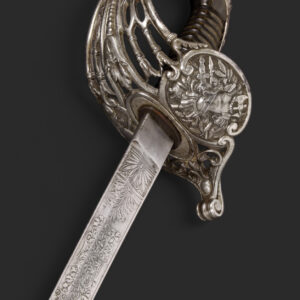 Sable a capricho para oficial de Caballería, inscripción Toledo. Francia, 1884.