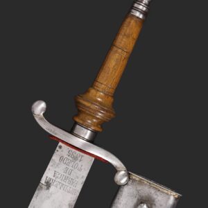 Cuchillo Bowie de Toledo con empuñadura de taco. España, 1895.
