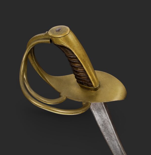Sable de Oficial de Caballería "LLIURA". España, Toledo, hacia 1808. - Imagen 3